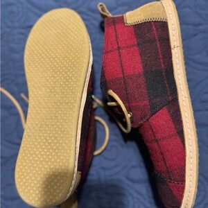Toms red flannel flats